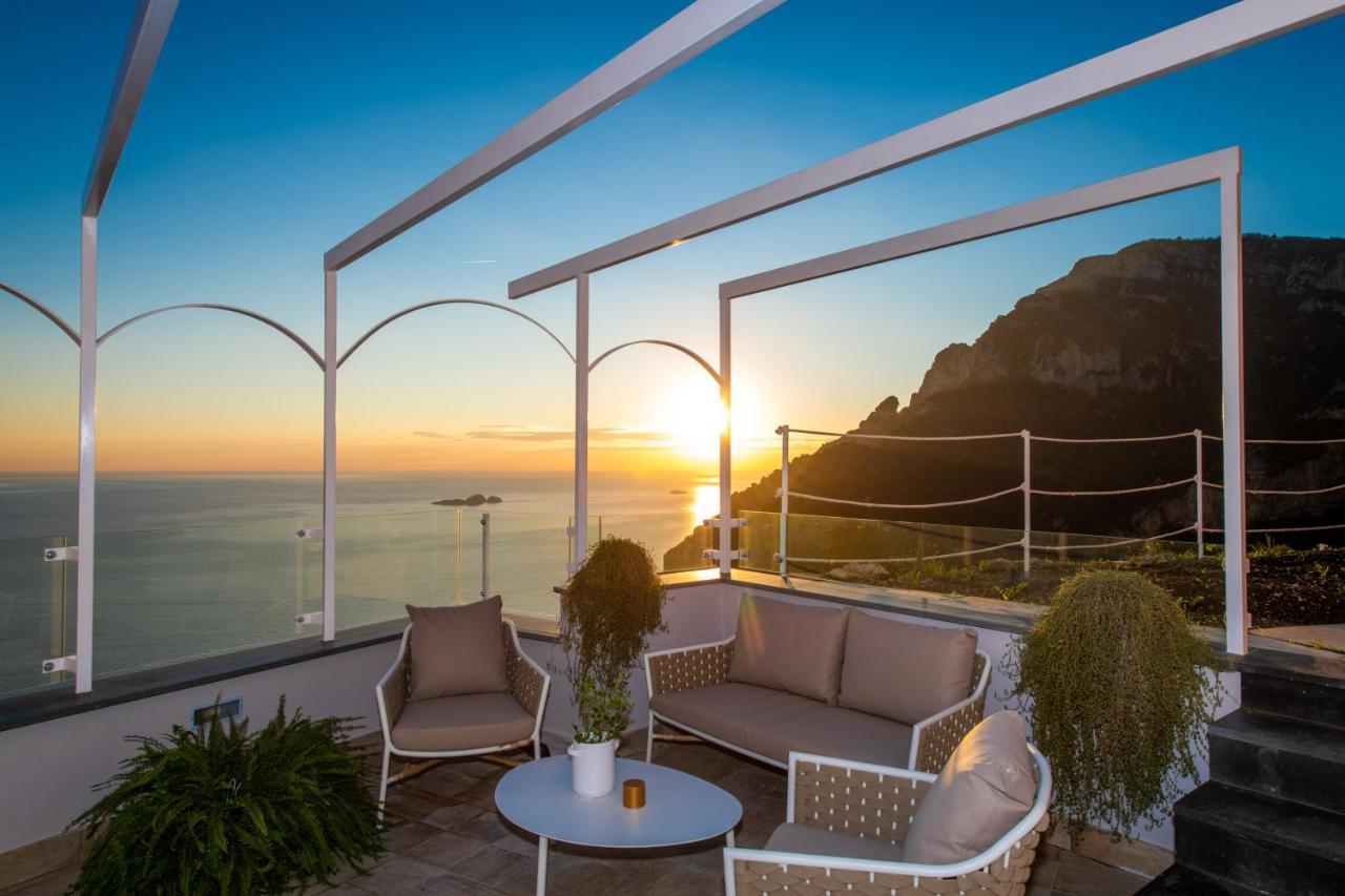 Villa La Tagliata Spectacular Jacuzzi Tub Amazing View And Private Parking Garage โปซิตาโน ภายนอก รูปภาพ